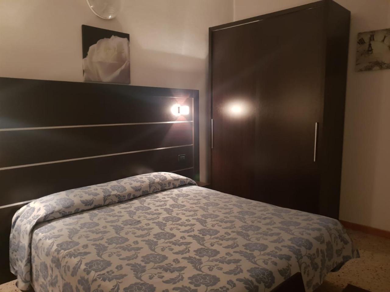 Hotel Riva Rimini Luaran gambar