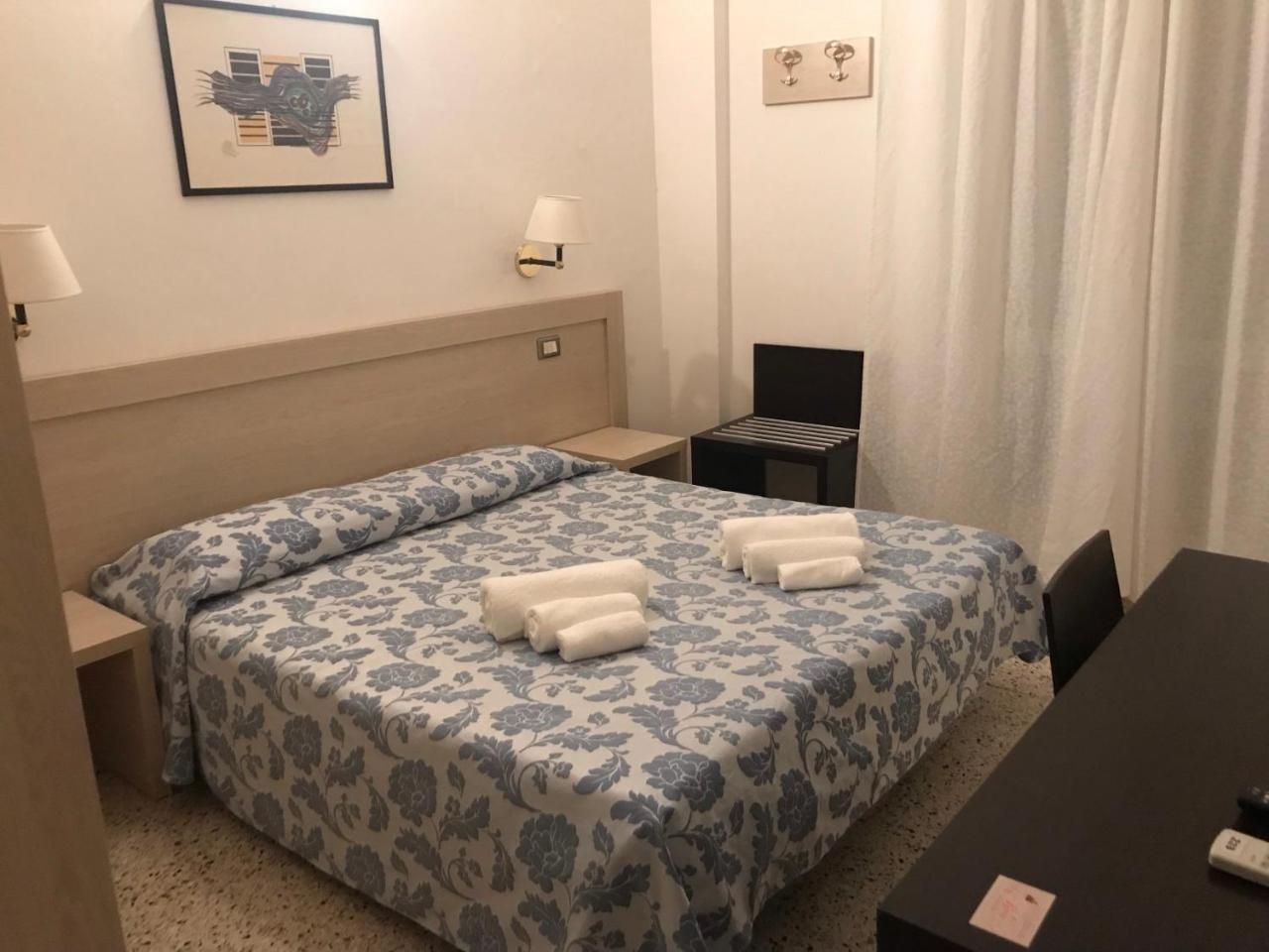 Hotel Riva Rimini Luaran gambar