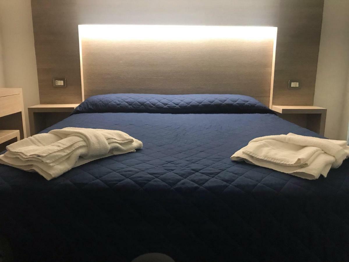 Hotel Riva Rimini Luaran gambar